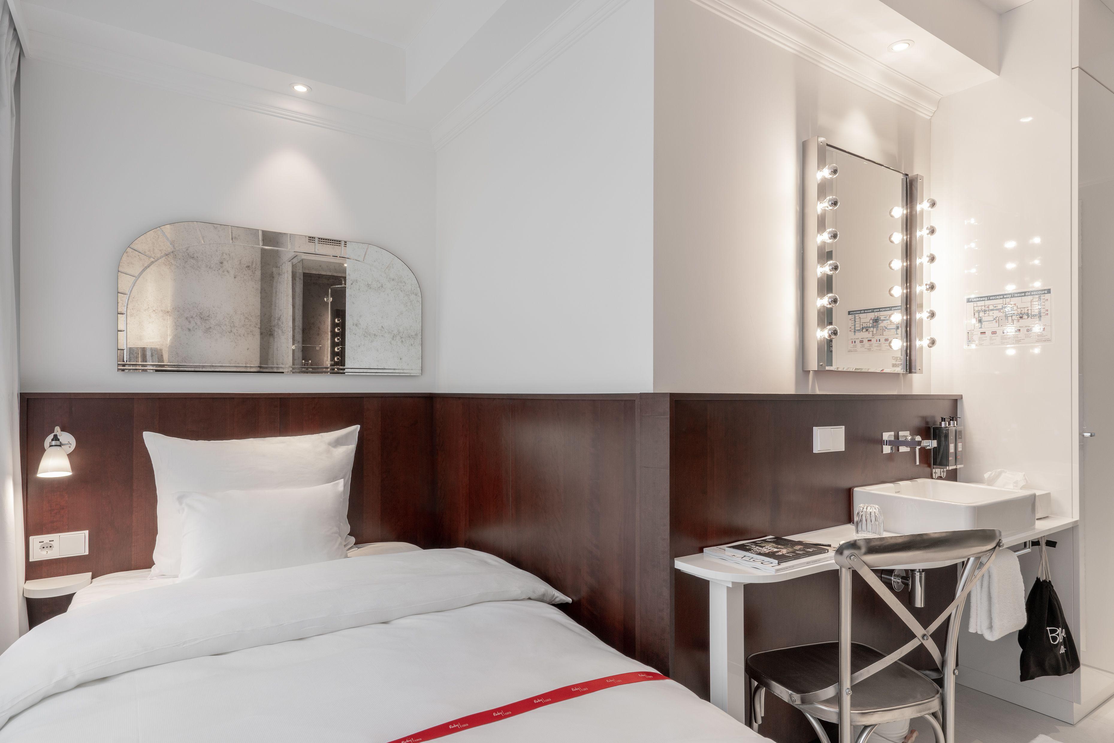 Ruby Coco By Ihg Hotel 4*